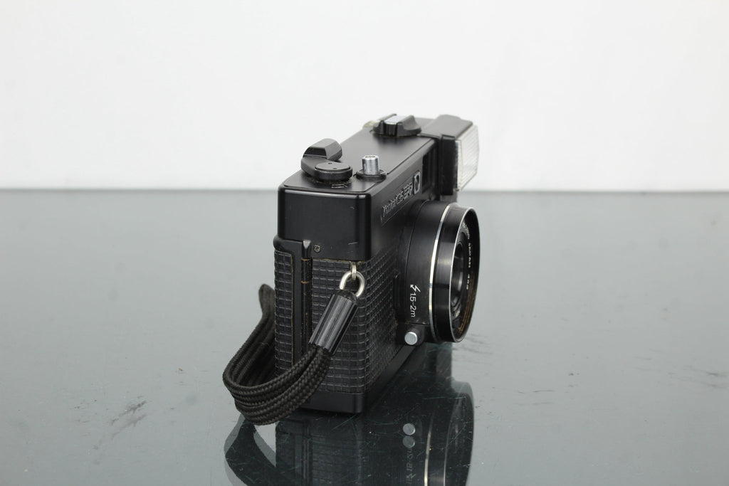 Konica C35 EF P - Dutch|Thrift