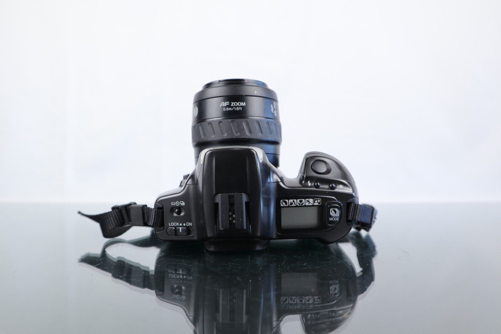 📷 Minolta Dynax 300si | 35mm SLR Film Camera | Minolta 35 - 70mm Zoom Lens - Dutch|Thrift