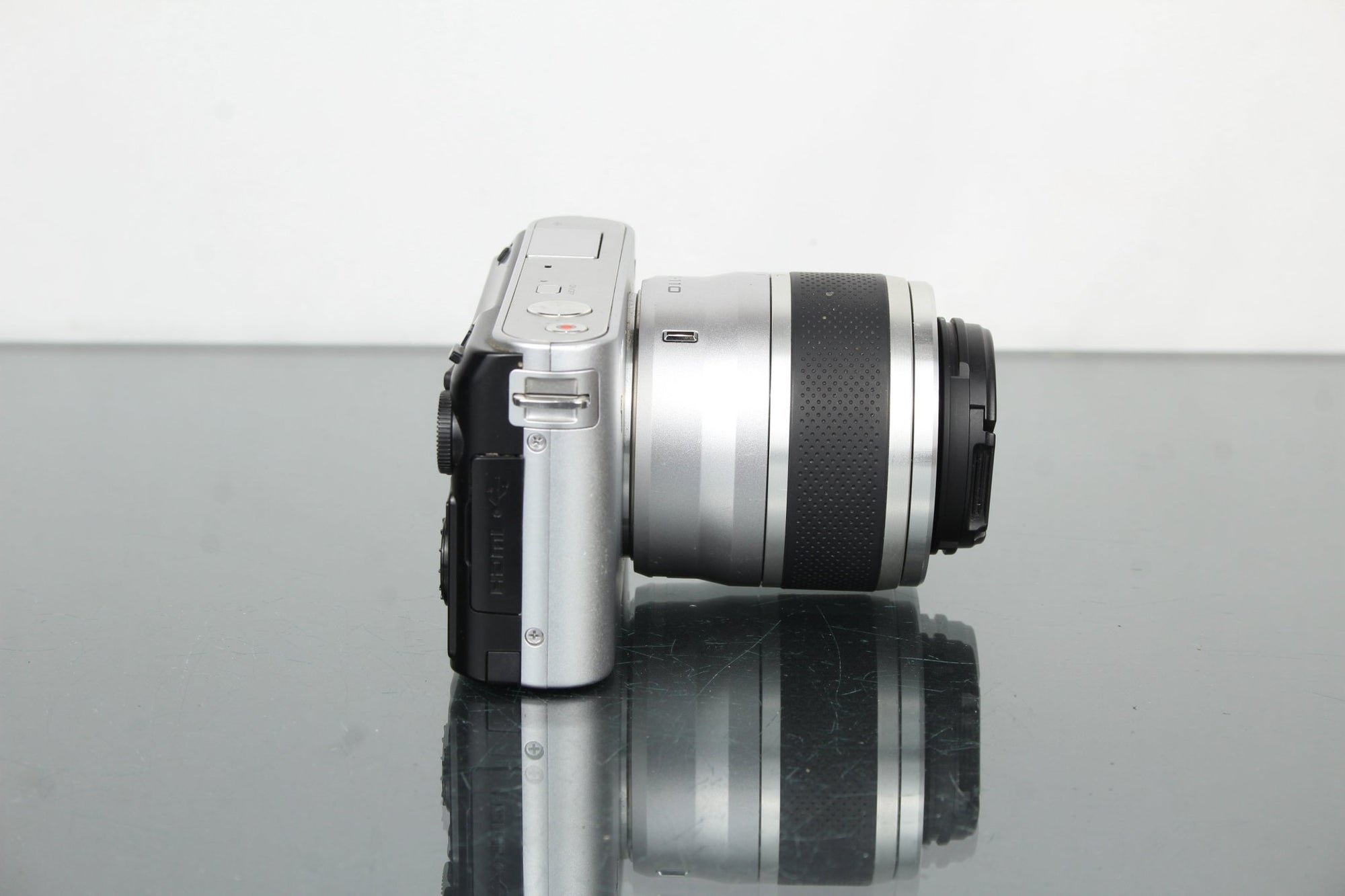 Nikon 1 J1 + Nikkor 30 - 110mm 1:3.8 - 5.6 lens - Dutch|Thrift