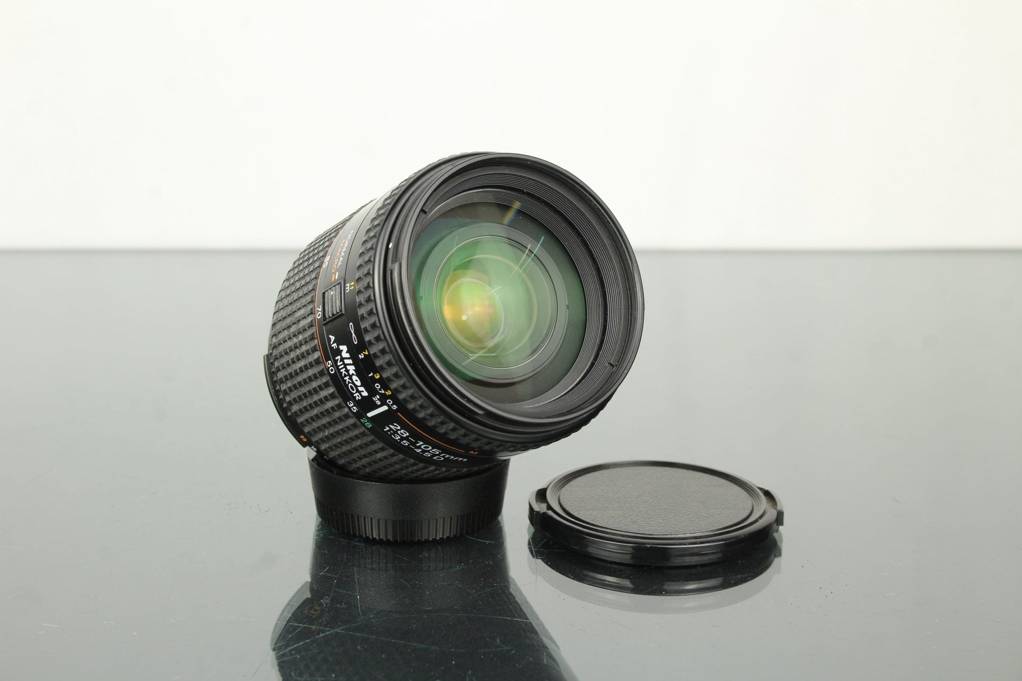 Nikon AF Nikkor 28 - 105mm 1:3.5 - 4.5 D AF mount - Dutch|Thrift