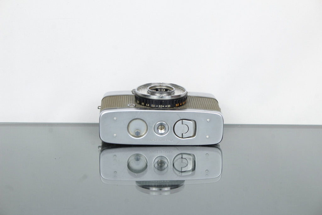 Olympus pen - EE - Dutch|Thrift