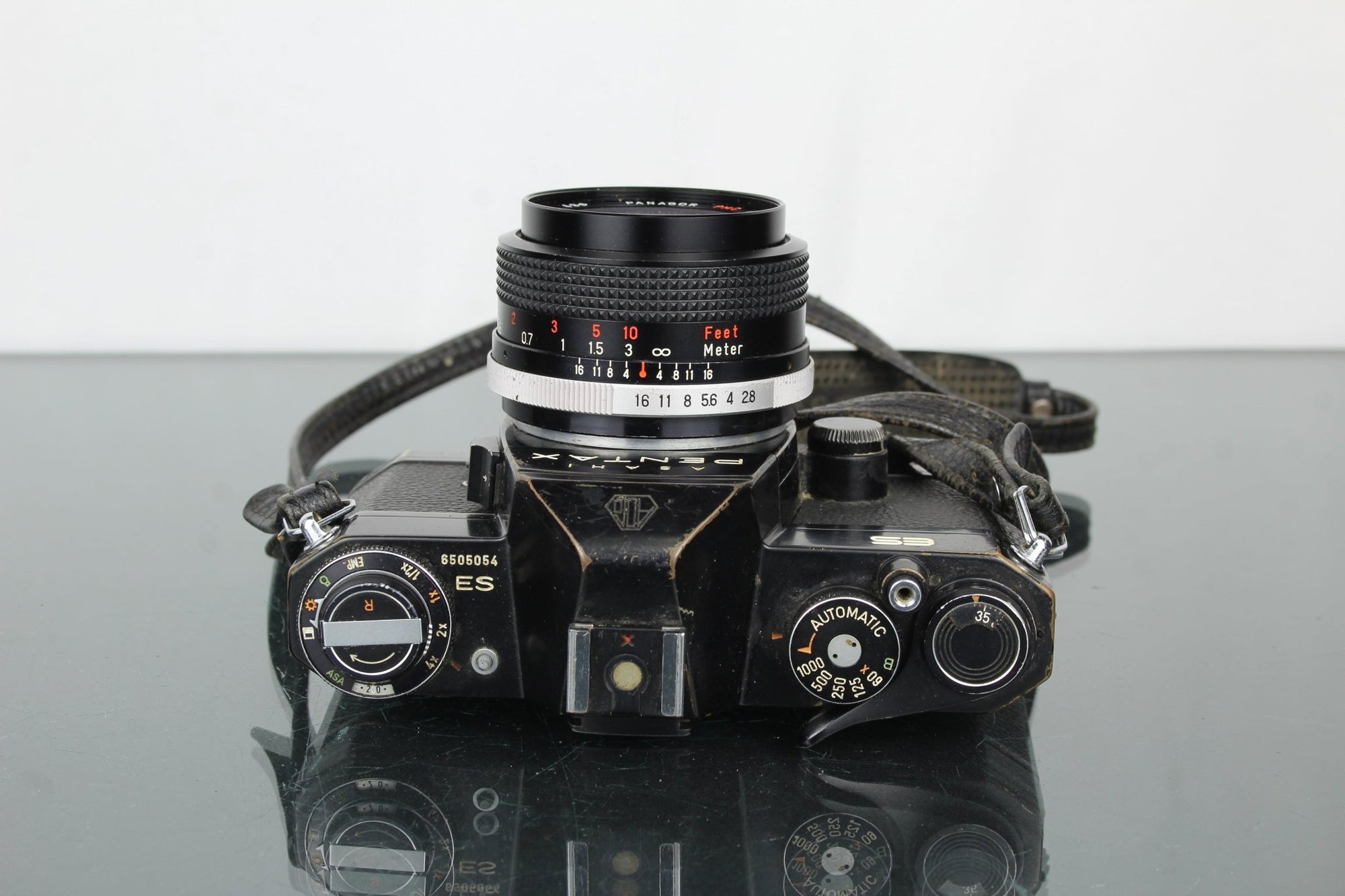 Pentax ES + Panagor PMC Wideangle 28mm 1:2.8 Lens - Dutch|Thrift