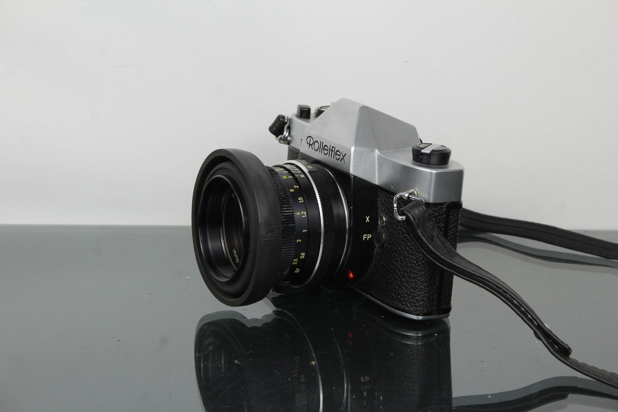 Rolleiflex SL35 + 50mm f/1.8 Rollei QBM lens - Dutch|Thrift