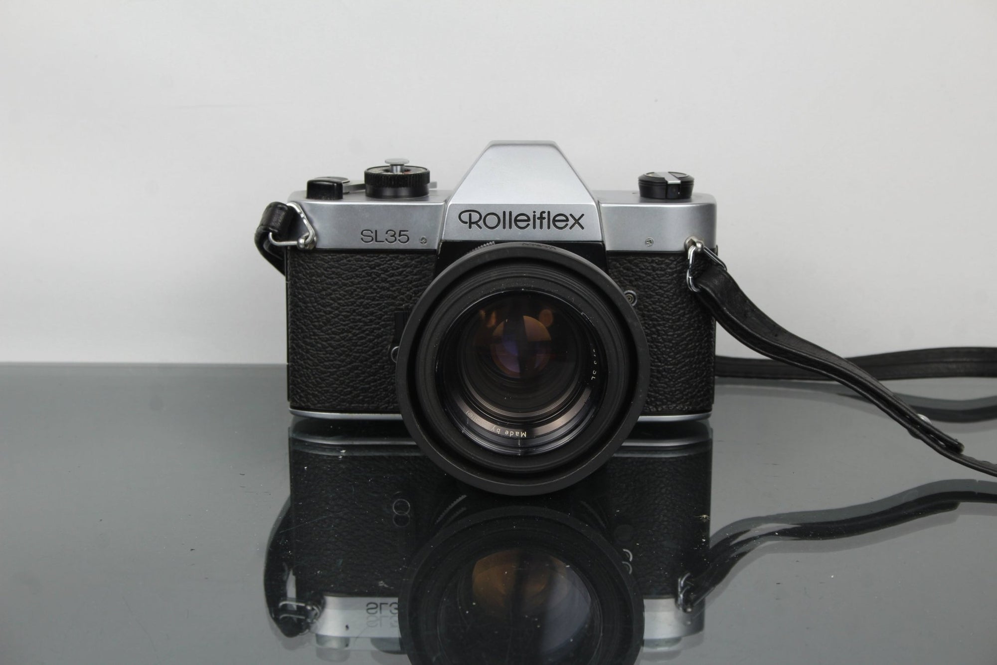 Rolleiflex SL35 + 50mm f/1.8 Rollei QBM lens - Dutch|Thrift
