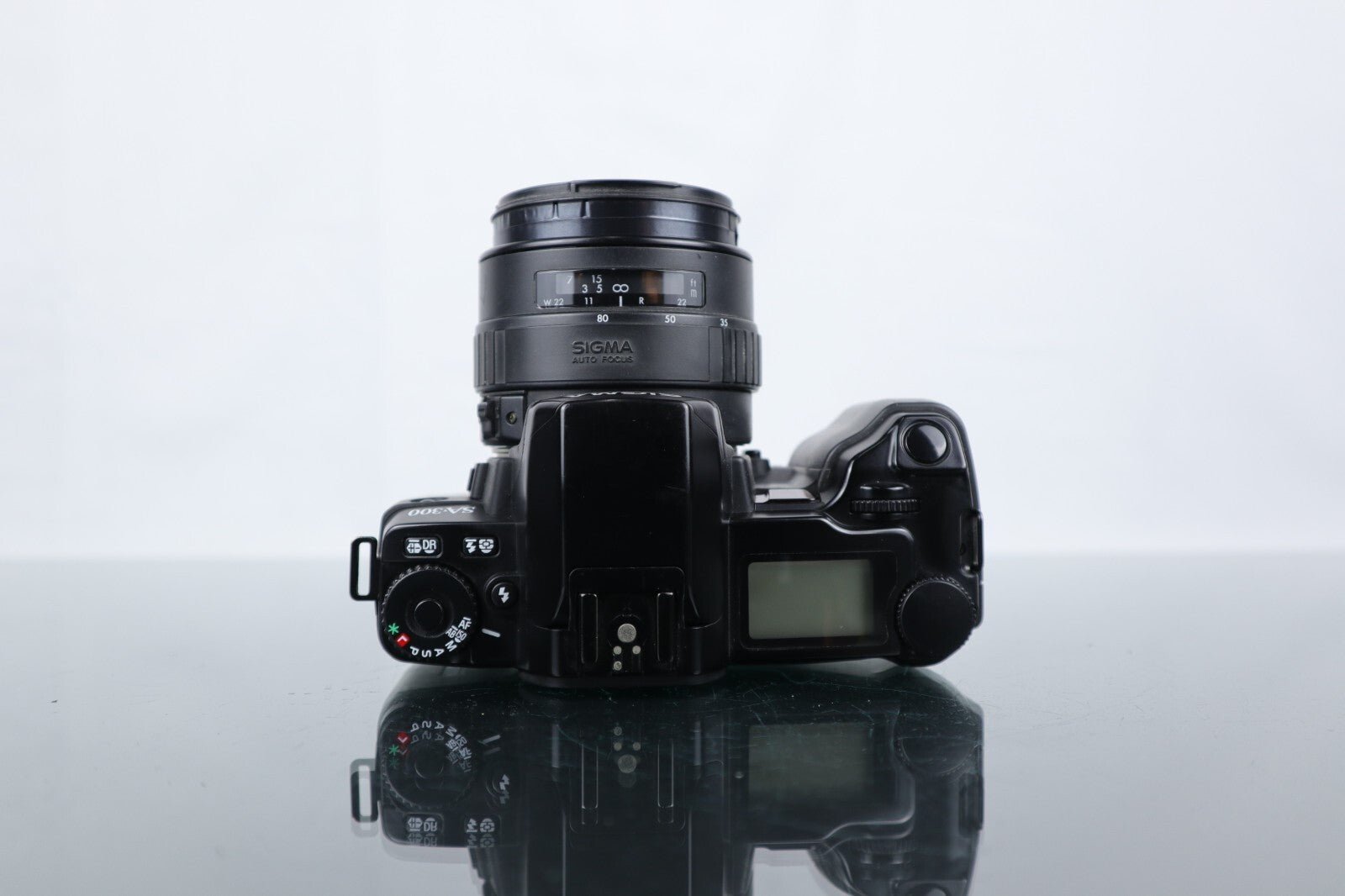 📷 Sigma SA - 300 | 35mm SLR Film Camera | Sigma DL Zoom 35 - 80mm 1:4 - 5.6 Lens - Dutch|Thrift