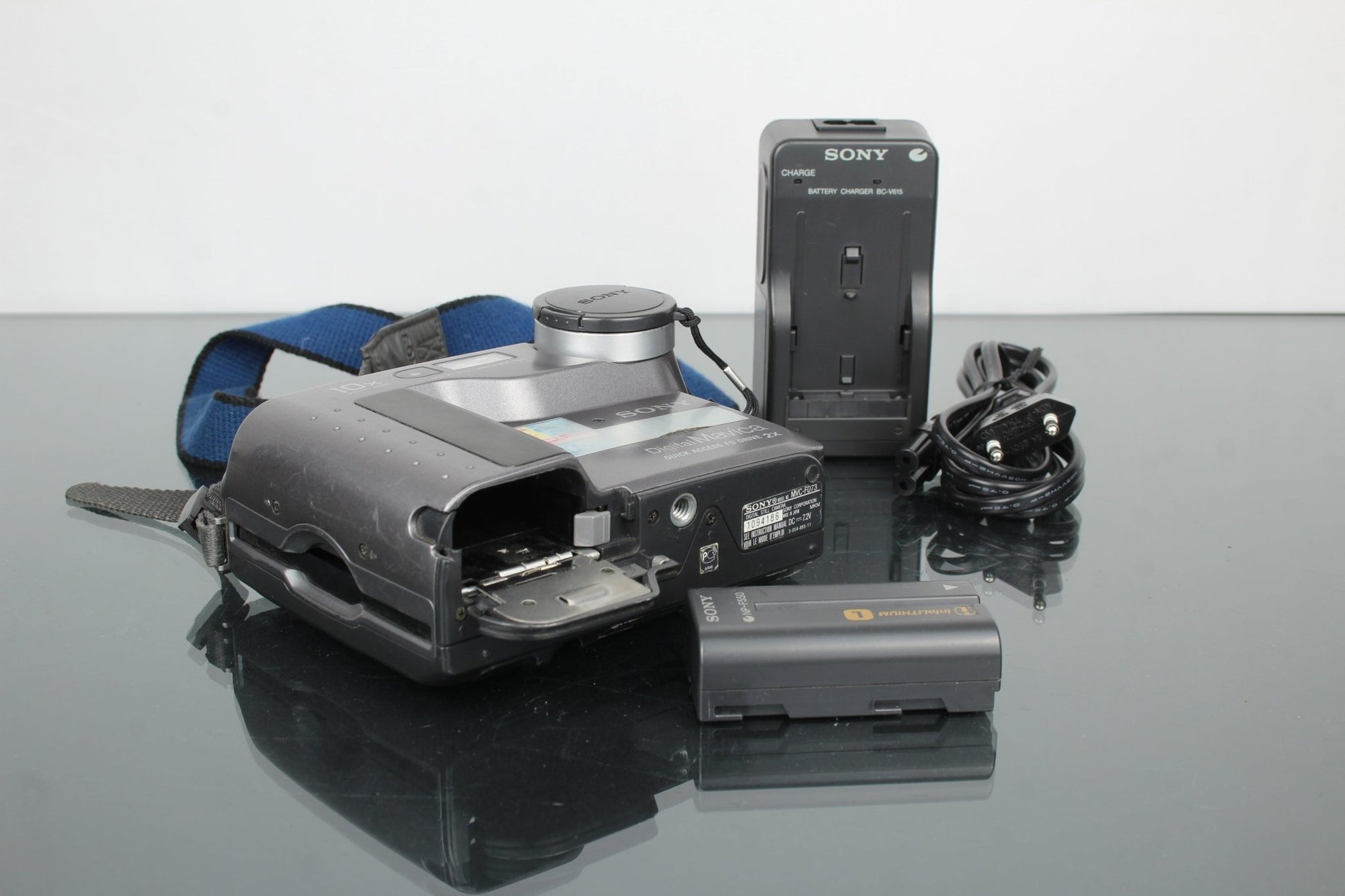Sony digital mavia MVC - FD73 - Dutch|Thrift