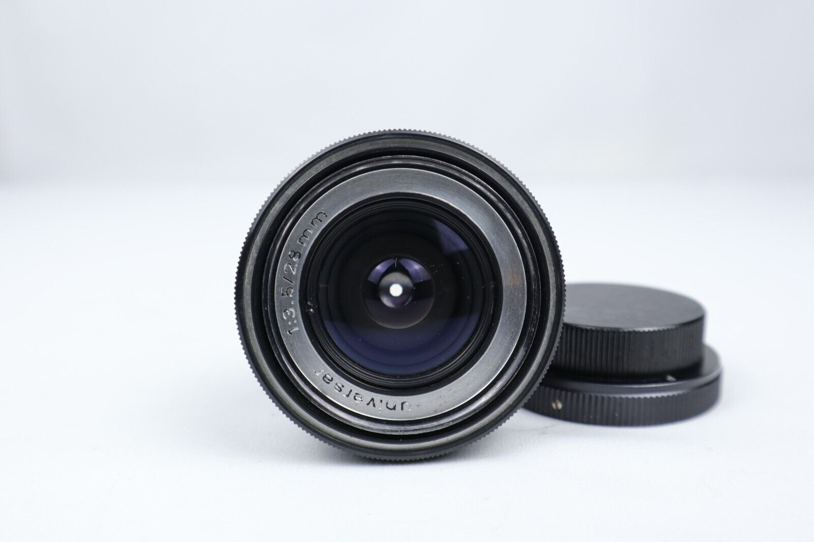 Universar Lens | 1:3.5 28mm | M42 Mount - Dutch|Thrift