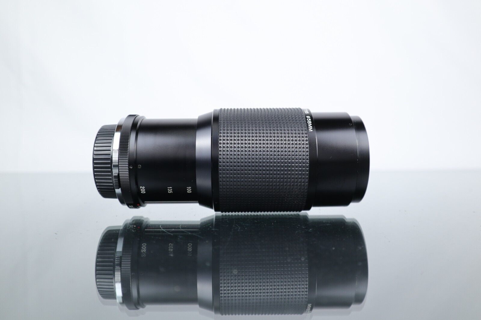 Vivitar MC Zoom Lens | 80 - 200mm 1:4.5 | Nikon F Mount - Dutch|Thrift